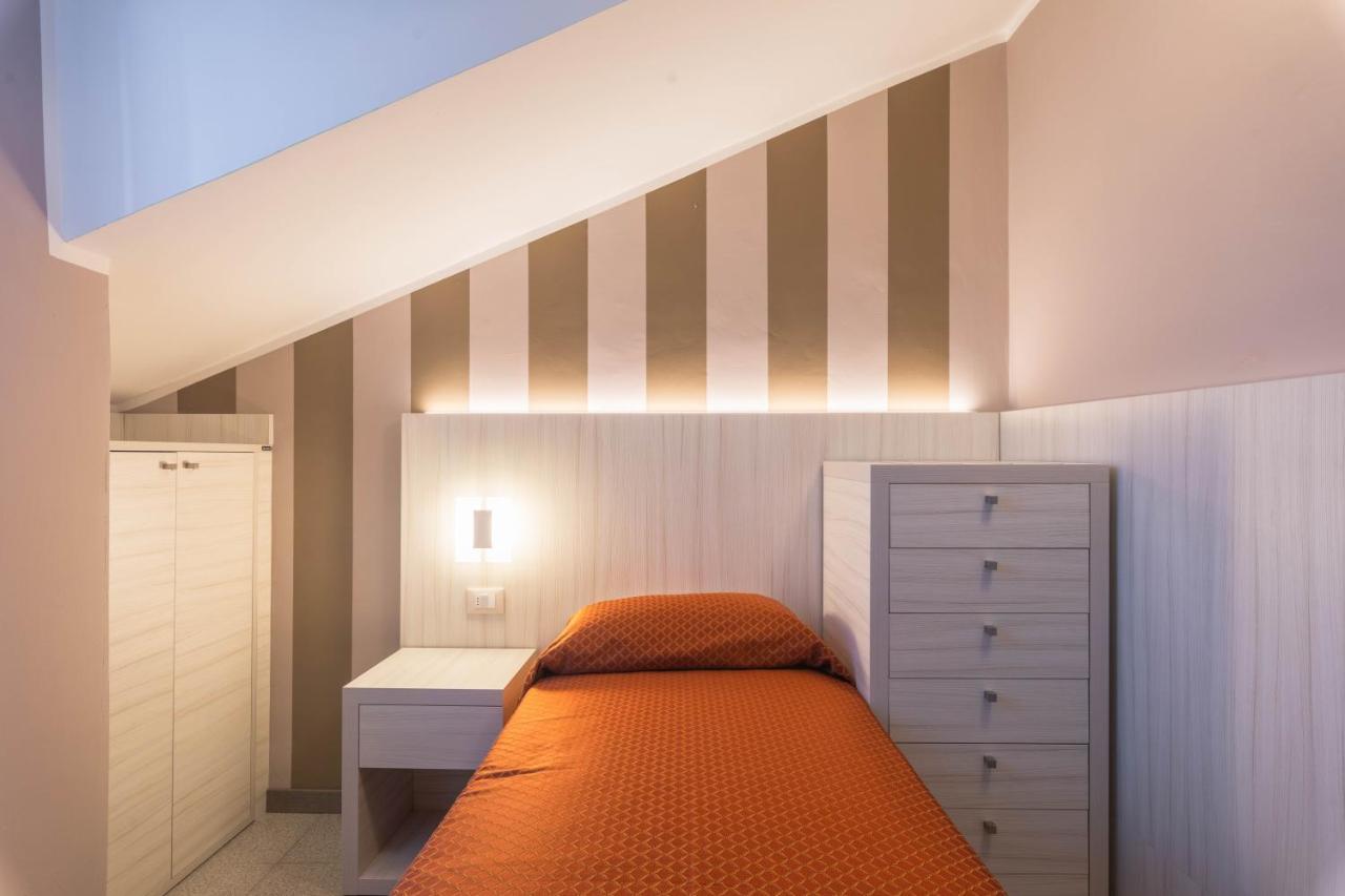 Hotel Danio Lungomare Alassio Buitenkant foto