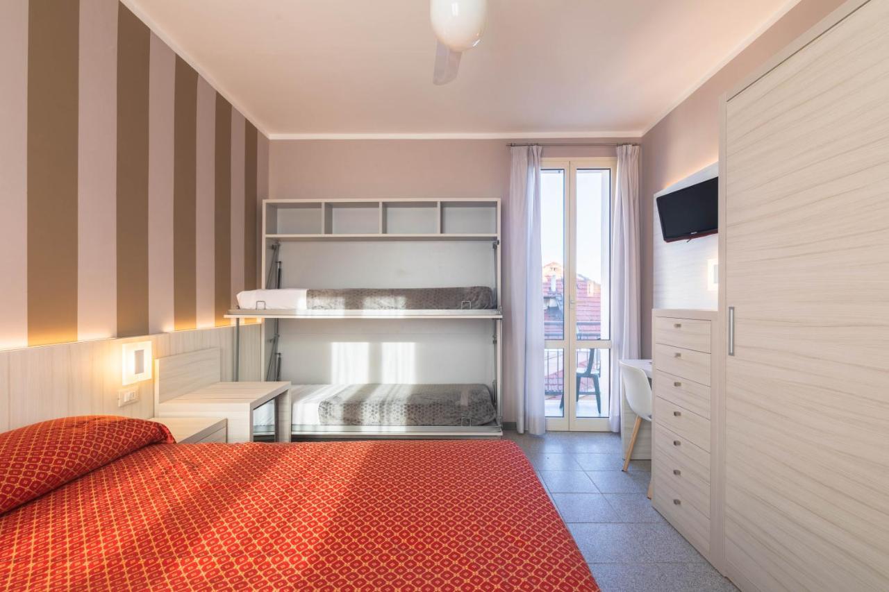 Hotel Danio Lungomare Alassio Buitenkant foto
