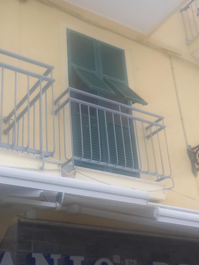 Hotel Danio Lungomare Alassio Buitenkant foto